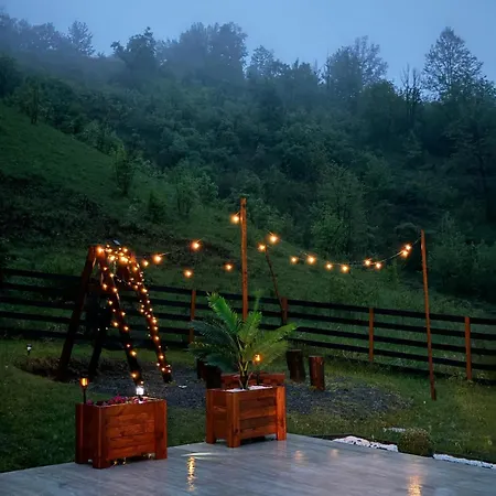 公寓 Vikendica Anas 图兹拉